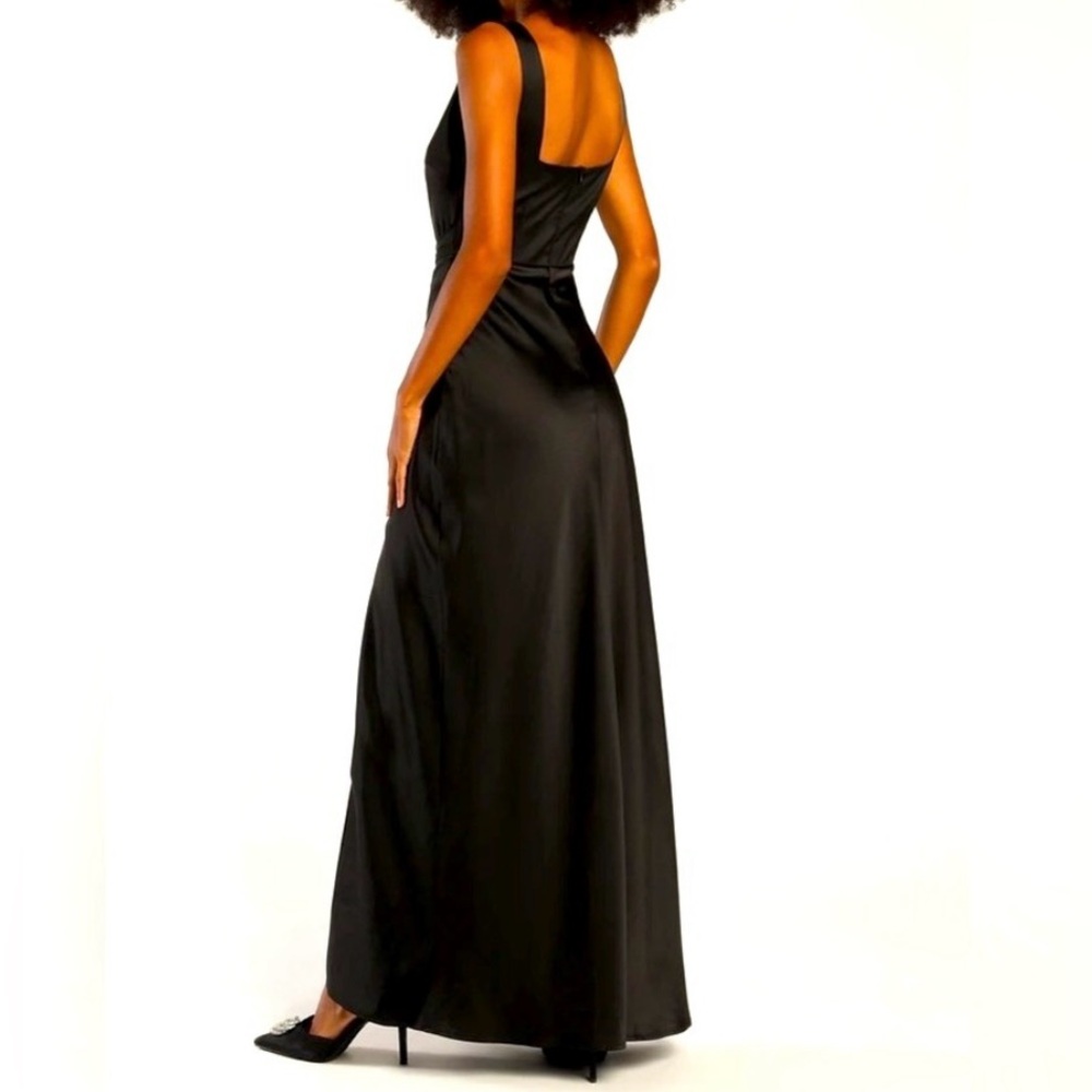 Black satin feel square formal dress. Small. - Picture 2 of 5